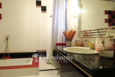Villa a Lucca, Lucca, Lucca - € 295.000 | Ref: LU302 - foto 13