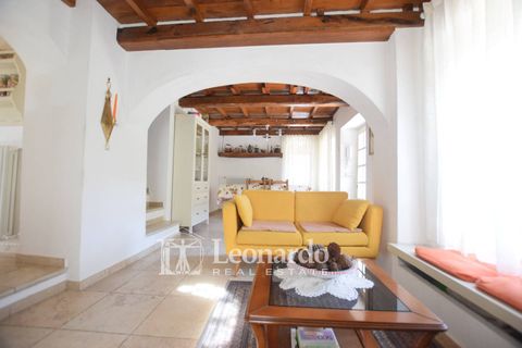 Villa i Camaiore, Lucca, Camaiore - € 900.000 | Ref: REA504 - foto 12