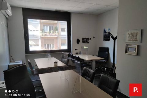 Erhvervsejendom i Caserta, Caserta, Caserta - € 375.000 | Ref: kA8708 - foto 6