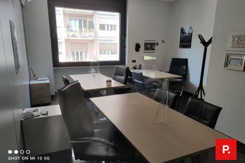 Erhvervsejendom i Caserta, Caserta, Caserta - € 375.000 | Ref: kA8708 - foto 9