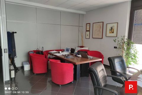 Erhvervsejendom i Caserta, Caserta, Caserta - € 375.000 | Ref: kA8708 - foto 14