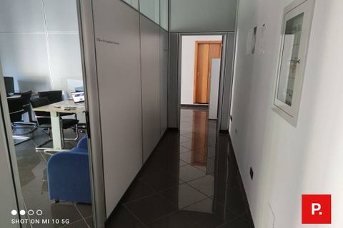 Erhvervsejendom i Caserta, Caserta, Caserta - € 375.000 | Ref: kA8708 - foto 17