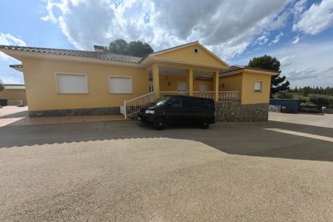 Villa i Yecla, Murcia, Yecla - € 650.000 | Ref: PG--69966 - foto 1