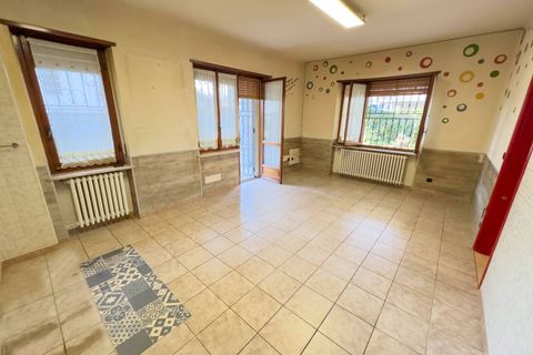 Villa a Orbassano, Turin, Orbassano - € 360.000 | Ref: 12037 - foto 12