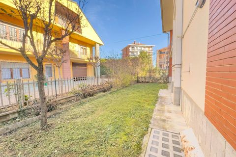 Villa a Orbassano, Turin, Orbassano - € 360.000 | Ref: 12037 - foto 20