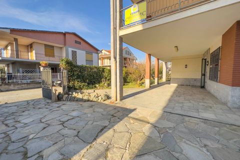 Villa a Orbassano, Turin, Orbassano - € 360.000 | Ref: 12037 - foto 31