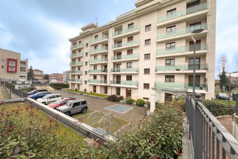 Lejlighed i Pinerolo, Turin, Pinerolo - € 790.000 | Ref: 13134 - foto 2