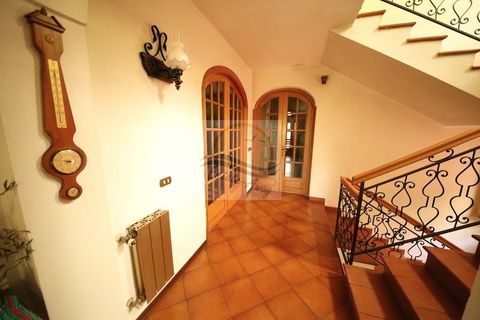 Villa i Ventimiglia, Imperia, Ventimiglia - € 790.000 | Ref: iv760 - foto 15