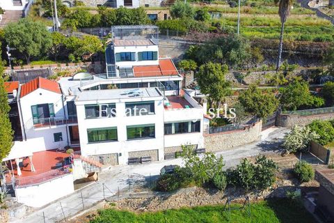 Villa i Ospedaletti, Imperia, Ospedaletti - € 1.300.000 | Ref: iv1083 - foto 1