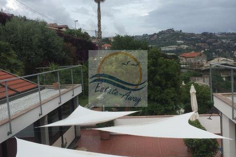 Villa i Ospedaletti, Imperia, Ospedaletti - € 1.300.000 | Ref: iv1083 - foto 13