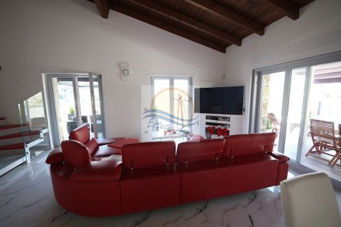Villa a Vallecrosia, Imperia, Vallecrosia - € 1.100.000 | Ref: iv1090 - foto 4