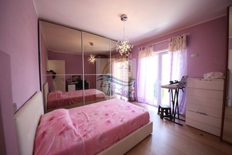 Villa a Vallecrosia, Imperia, Vallecrosia - € 1.100.000 | Ref: iv1090 - foto 9