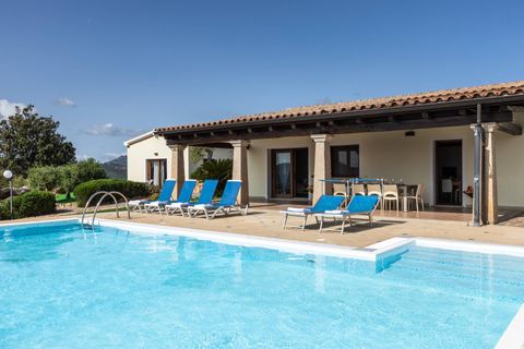 Villa i Olbia, Sassari, Olbia - € 1.750.000 | Ref: CBI040-778-10515 - foto 1