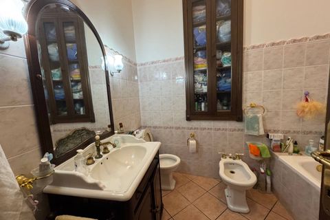 L'establiment comercial a Bosa, Nuoro, Bosa - € 10.000/mes | Ref: CBI040-775-10531 - foto 8