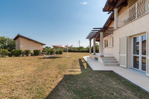 Villa a Seravezza, Lucca, Seravezza - € 18.000/mes | Ref: CBI129-1110-129734 - foto 27