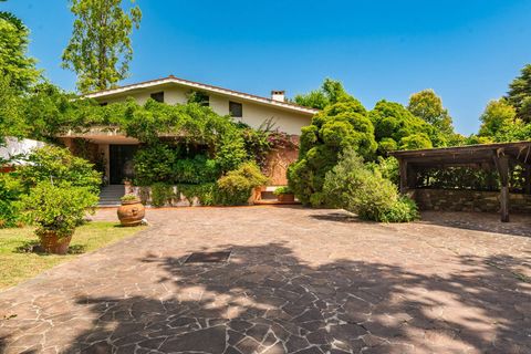Villa a Lucca, Lucca, Lucca - € 1.650.000 | Ref: CBI129-1788-129880 - foto 40