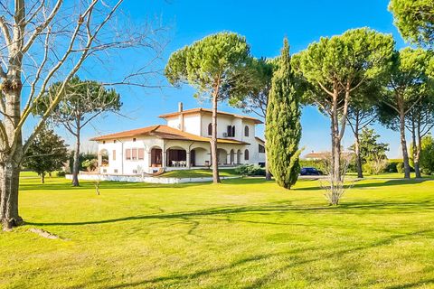 Villa i Pietrasanta, Lucca, Pietrasanta - € 1.950.000 | Ref: CBI129-1788-129926 - foto 1