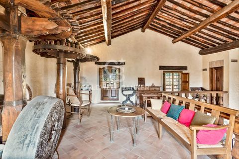Lejlighed i Camaiore, Lucca, Camaiore - € 640.000 | Ref: CBI129-1912-129999 - foto 17