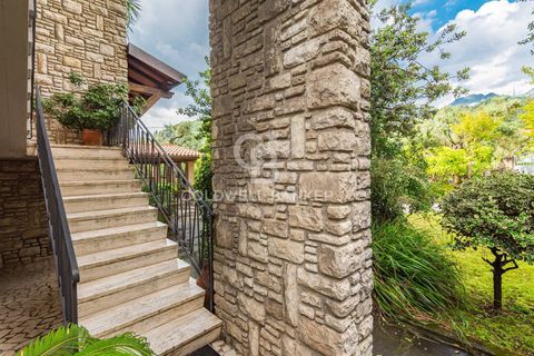 Villa a Pietrasanta, Lucca, Pietrasanta - € 750.000 | Ref: CBI129-1593-130103 - foto 3