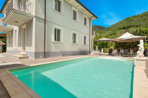 Villa a Camaiore, Lucca, Camaiore - € 2.250.000 | Ref: CBI129-1593-130222 - foto 7