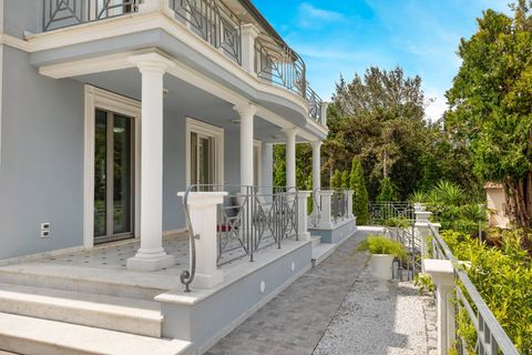 Villa a Camaiore, Lucca, Camaiore - € 2.250.000 | Ref: CBI129-1593-130222 - foto 16