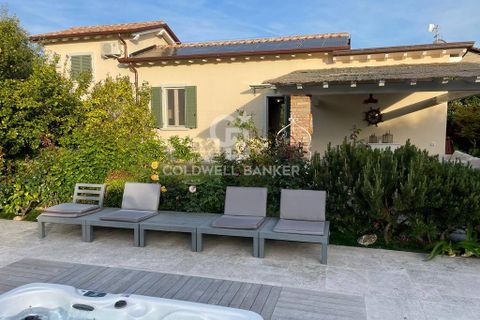Villa a Pietrasanta, Lucca, Pietrasanta - € 25.000/mes | Ref: CBI129-2610-130227 - foto 23