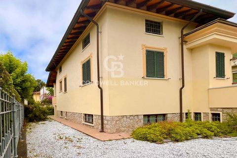 Villa i Pietrasanta, Lucca, Pietrasanta - € 1.350.000 | Ref: CBI129-2006-130272 - foto 3