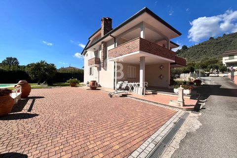 Villa a Camaiore, Lucca, Camaiore - € 840.000 | Ref: CBI129-2006-130318 - foto 2