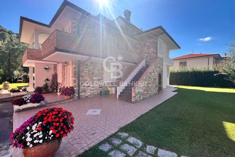 Villa a Camaiore, Lucca, Camaiore - € 840.000 | Ref: CBI129-2006-130318 - foto 4