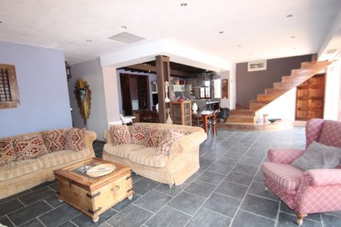 Landejendom i Orihuela, Alicante, Orihuela - € 1.750.000 | Ref: COL-56586 - foto 11