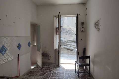Villa a Paterno, Catania, Paterno - € 85.000 | Ref: 572 - foto 8