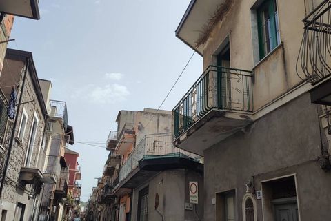 Villa a Paterno, Catania, Paterno - € 60.000 | Ref: 579 - foto 3