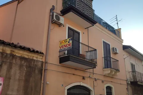 Villa a Paterno, Catania, Paterno - € 125.000 | Ref: 580 - foto 3
