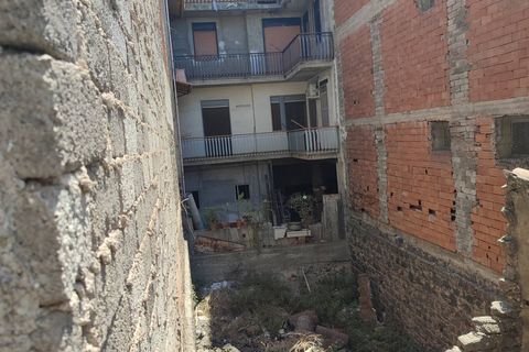 Villa a Paterno, Catania, Paterno - € 25.000 | Ref: 601 - foto 4