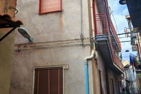 Villa a Paterno, Catania, Paterno - € 65.000 | Ref: 616 - foto 3