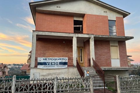Villa i Fermo, Fermo, Fermo - € 255.000 | Ref: AP08 - foto 2