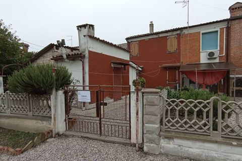 Rækkehus i Voghiera, Ferrara, Voghiera - € 45.000 | Ref: Casa indipendente su 2 lati - foto 1