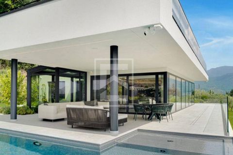 Villa a Salo, Brescia, Salo - € 5.500.000 | Ref: 33091022-306 - foto 11