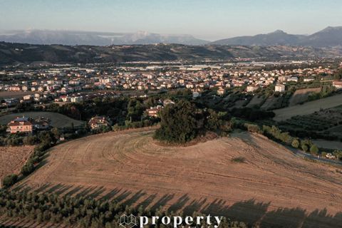 Landejendom i Monteprandone, Ascoli Piceno, Monteprandone - € 300.000 | Ref: 89 - foto 3