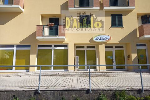 L'establiment comercial a Offida, Ascoli Piceno, Offida - € 600/mes | Ref: 7 - foto 2