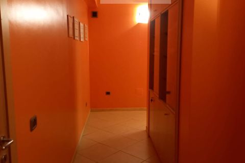 L'establiment comercial a Offida, Ascoli Piceno, Offida - € 600/mes | Ref: 7 - foto 7