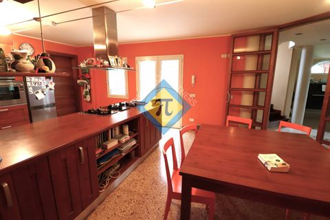 Villa a Cordenons, Pordenone, Cordenons - € 495.000 | Ref: 305 - foto 36