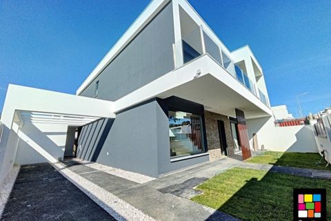 Villa i Corroios, Setubal, Corroios - € 750.000 | Ref: DT25019 - foto 13