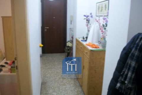 Villa a Rome, Rome, Rome - € 500/mes | Ref: ITI 048-SU37893 - foto 4