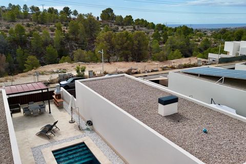 Villa a Finestrat, Alicante, Finestrat - € 3.100/mes | Ref: ALQF085/6084 - foto 4