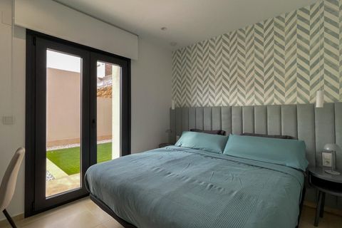 Villa a Finestrat, Alicante, Finestrat - € 3.100/mes | Ref: ALQF085/6084 - foto 24