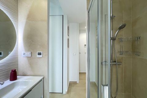 Villa a Finestrat, Alicante, Finestrat - € 3.100/mes | Ref: ALQF085/6084 - foto 44