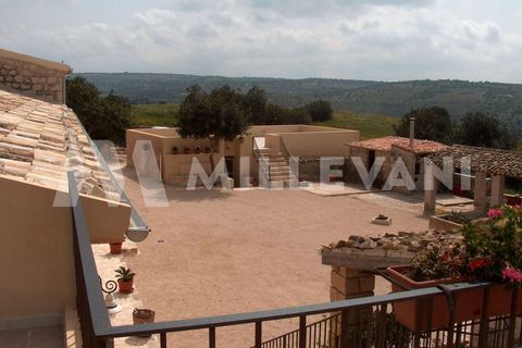 Landejendom i Ragusa, Ragusa, Ragusa - € 750.000 | Ref: 669 - foto 8