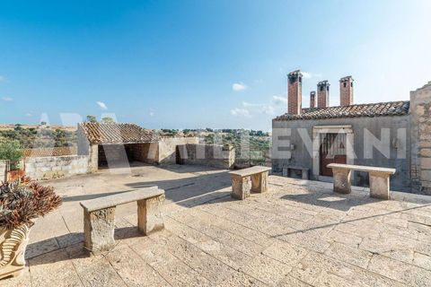 Landejendom i Ragusa, Ragusa, Ragusa - € 620.000 | Ref: 1349 - foto 2