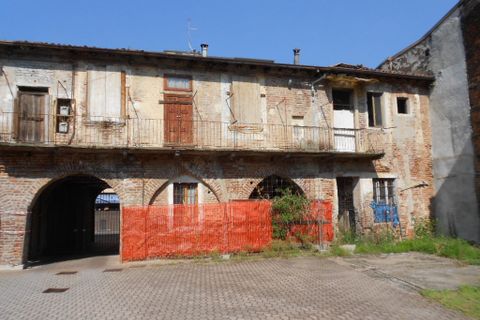 Villa a Magenta, Milan, Magenta - € 355.000 | Ref: Edificio storico Via Garibaldi n. 84 - foto 6